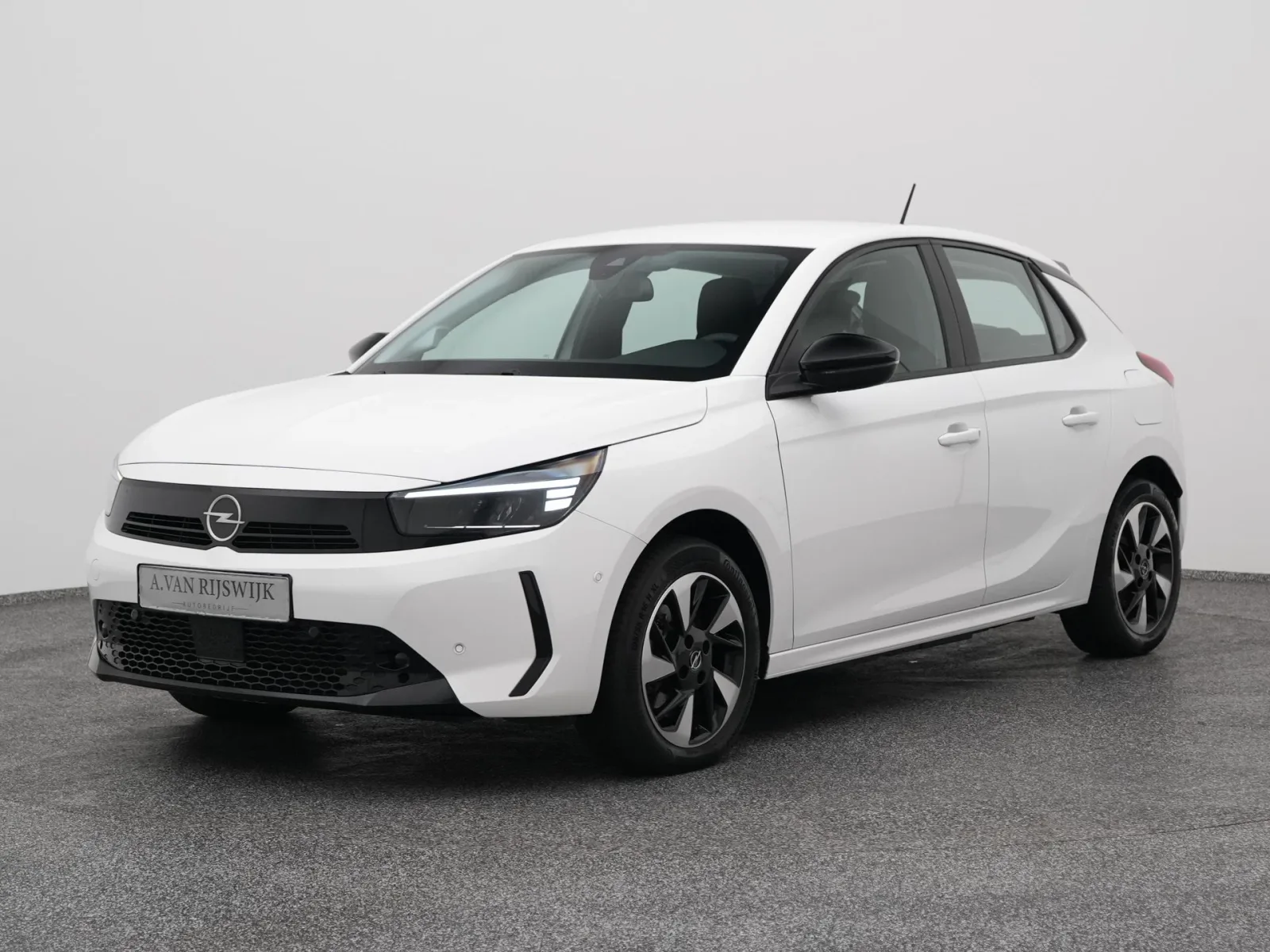 Opel Corsa (2024) — foto 1