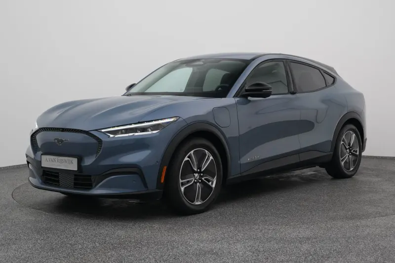 Ford Mustang (2024)