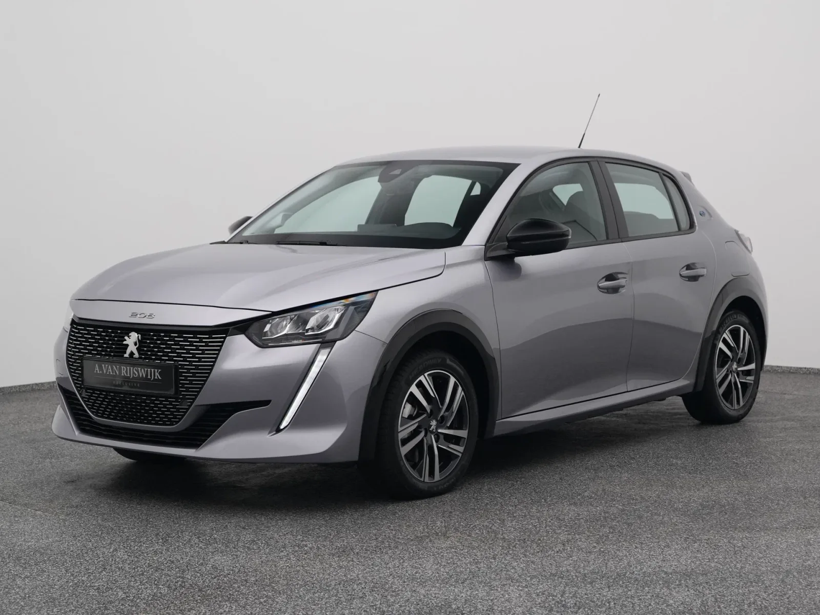 Peugeot e-208 (2022) — foto 1