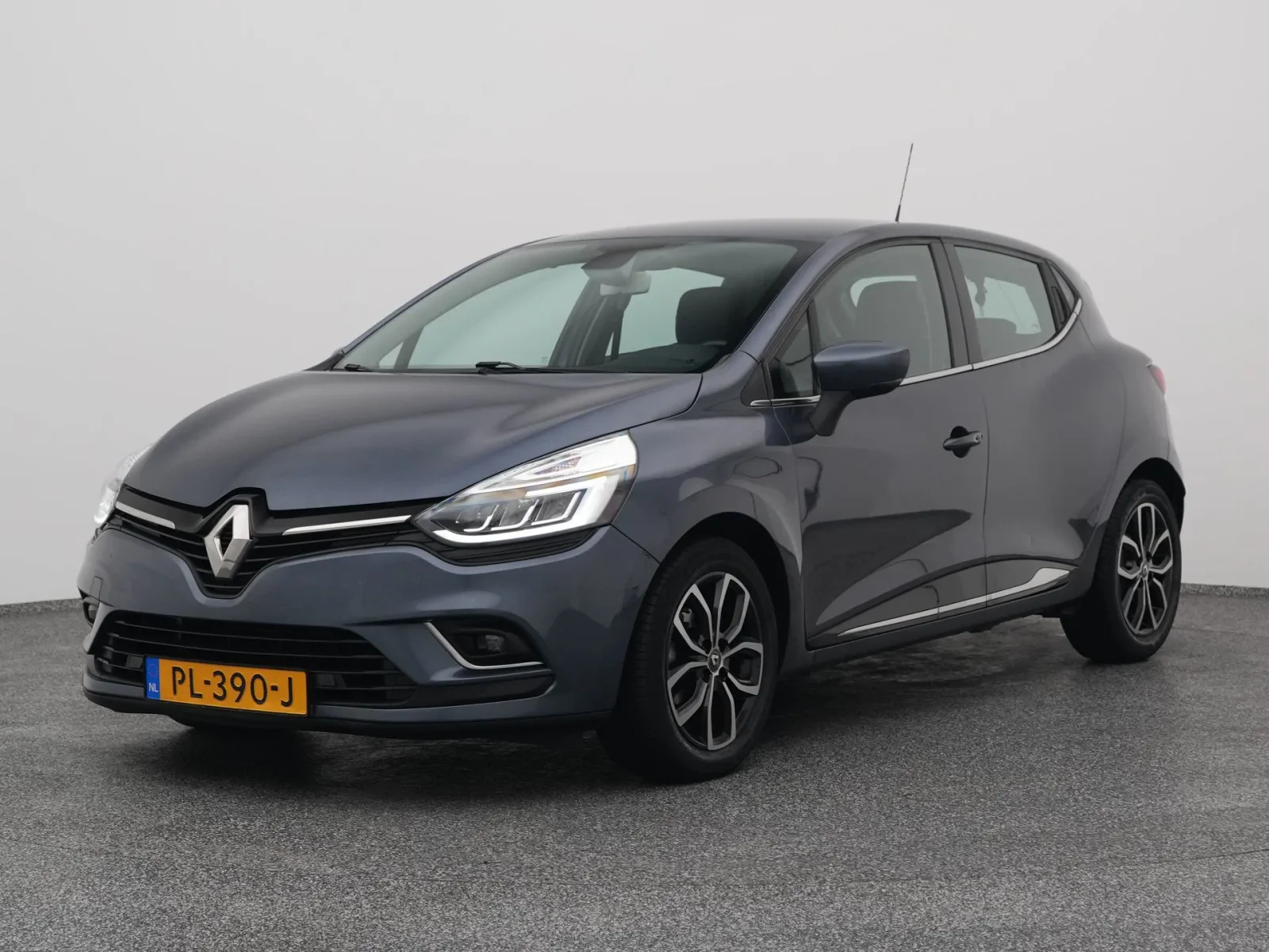 Renault Clio (2017) — foto 1