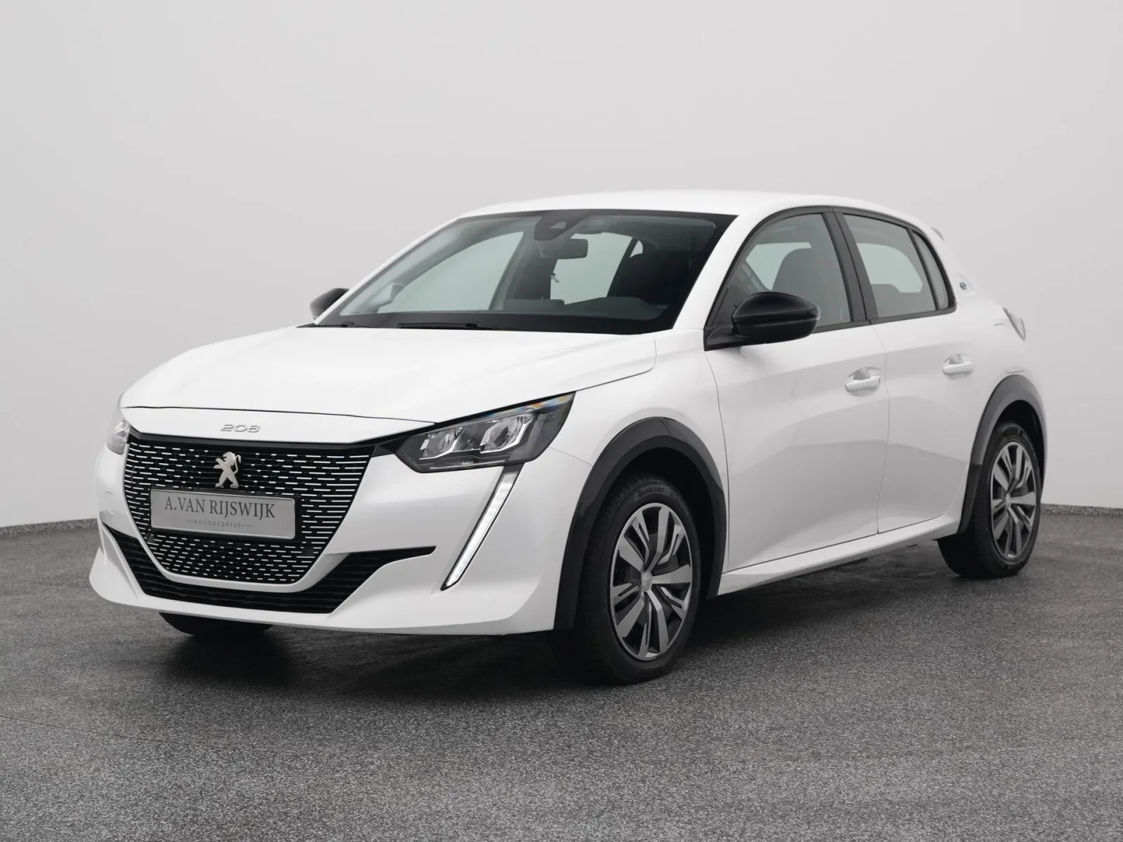 Peugeot e-208 (2023) — foto 1