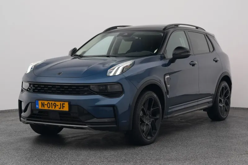 Lynk & Co 01 (2021)