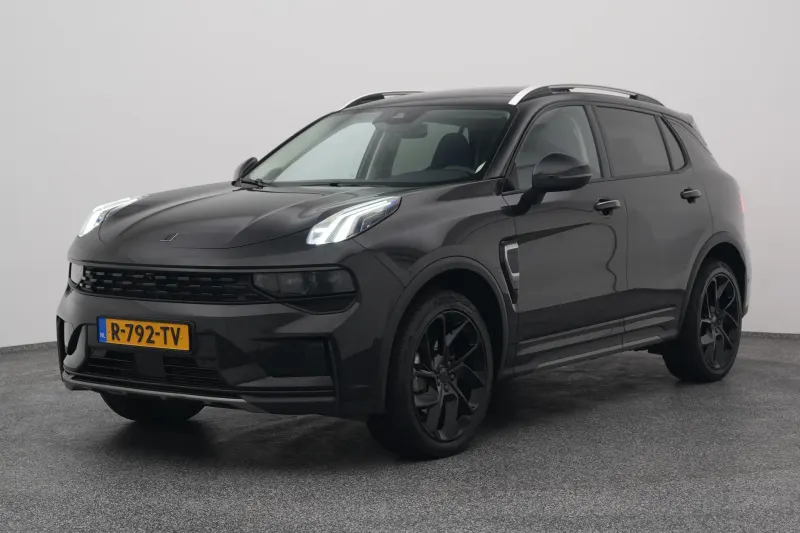 Lynk & Co 01 (2023)