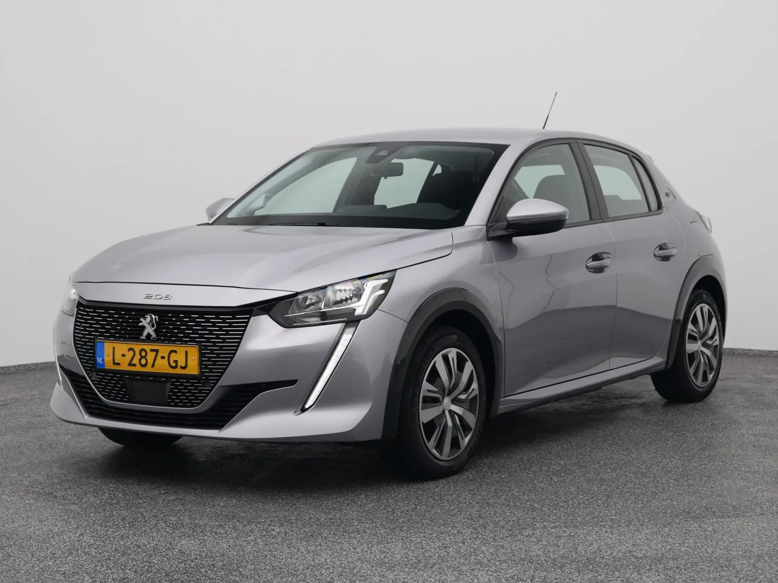 Peugeot e-208 (2021) — foto 1