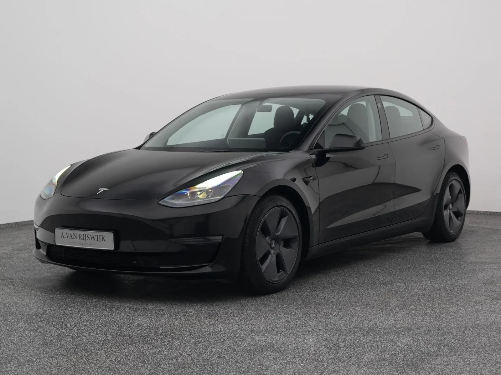 Tesla Model 3 (2021) — foto 1