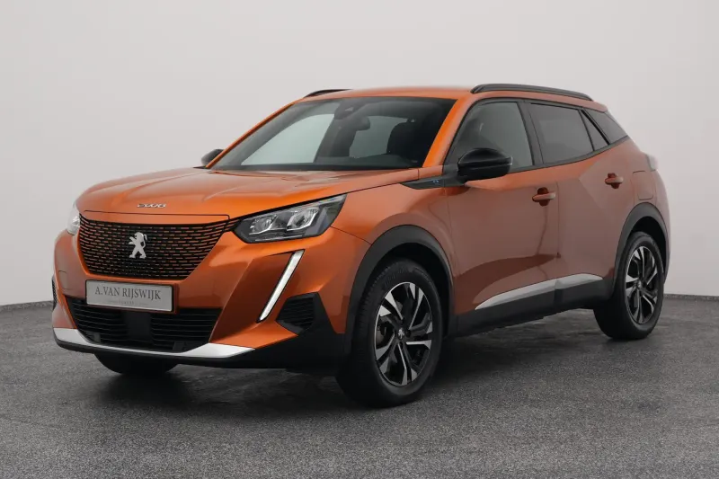 Peugeot e-2008 (2023)