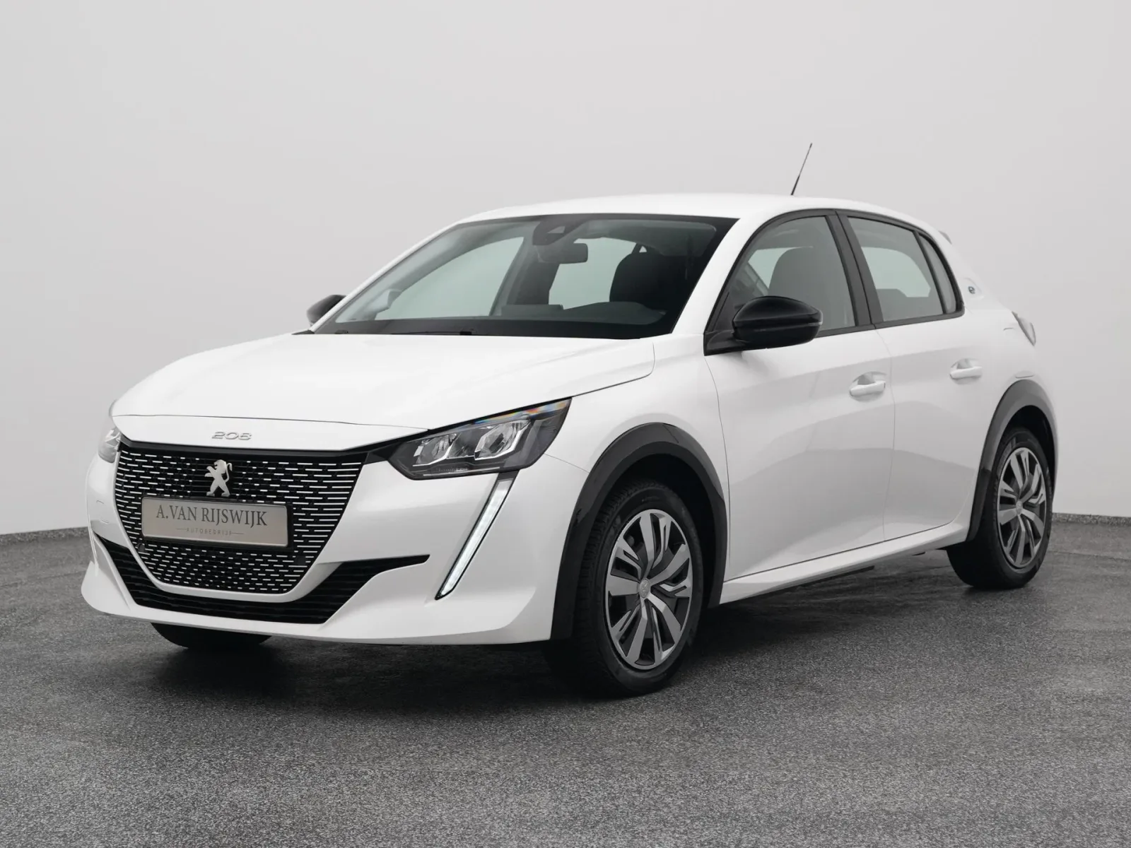 Peugeot e-208 (2023) — foto 1
