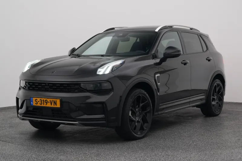 Lynk & Co 01 (2023)