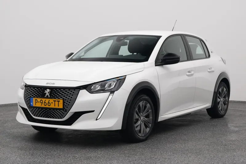 Peugeot e-208 (2022)