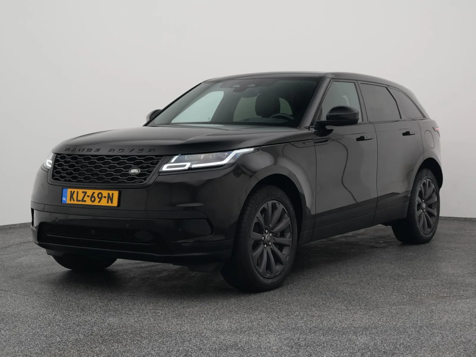 Land Rover Range Rover Velar (2023) — foto 1