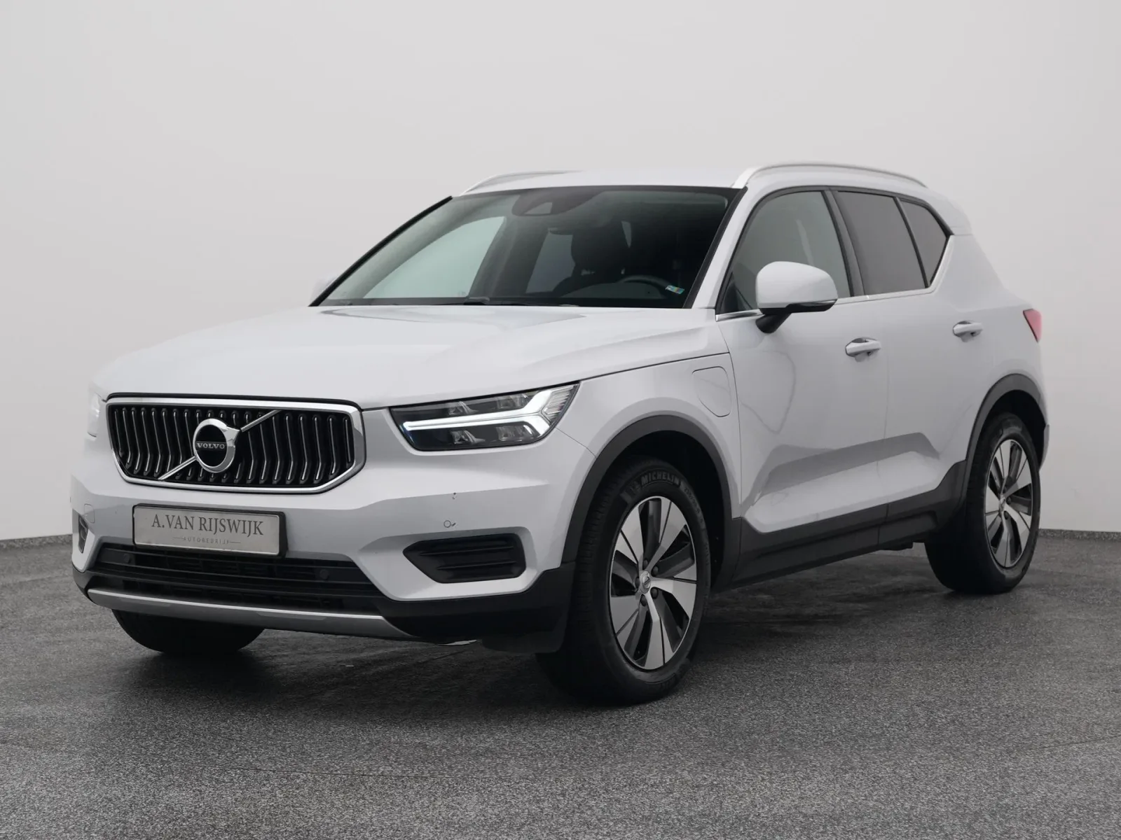 Volvo XC40 (2022) — foto 1