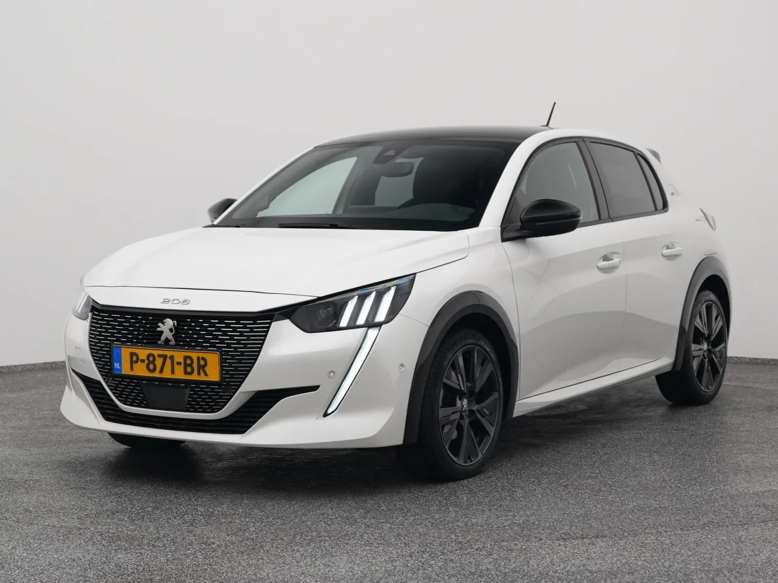 Peugeot 208 (2022) — foto 1