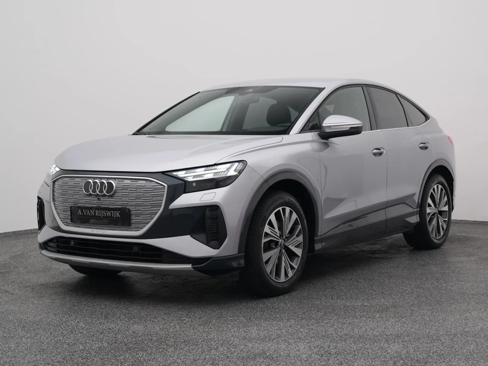 Audi Q4 (2022) — foto 1