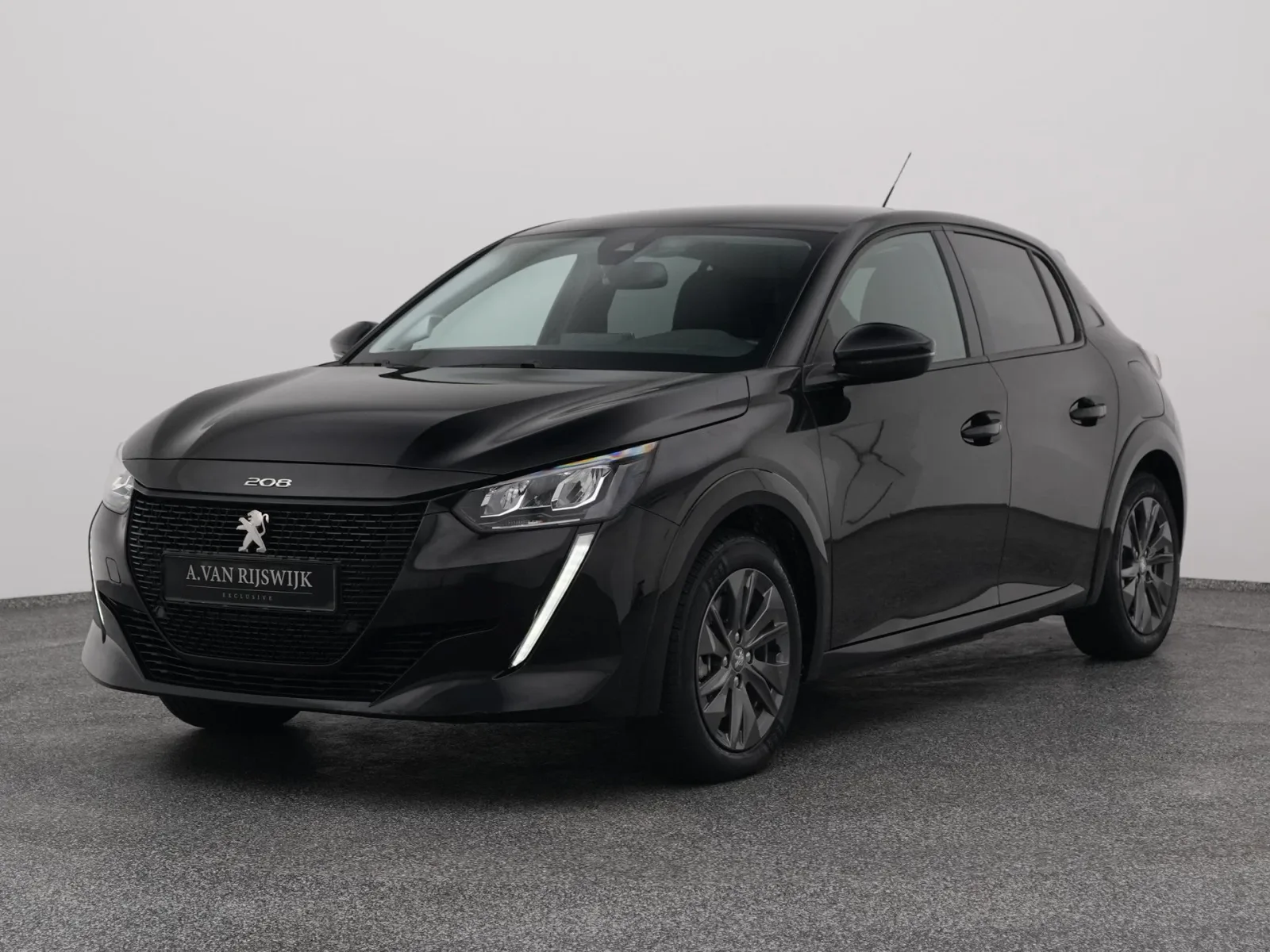 Peugeot e-208 (2022) — foto 1