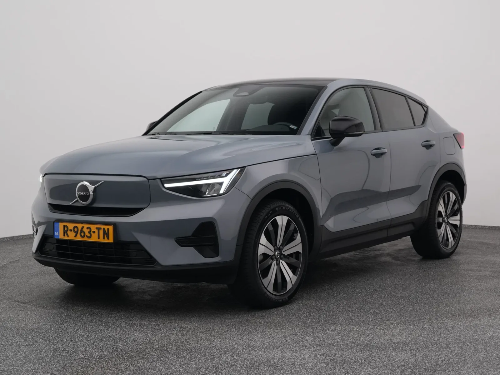 Volvo C40 (2022) — foto 1