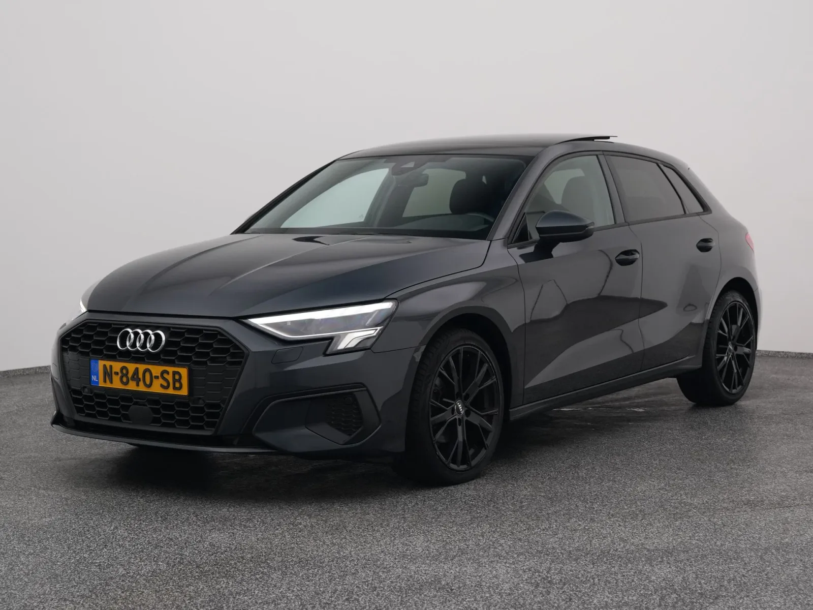 Audi A3 (2022) — foto 1