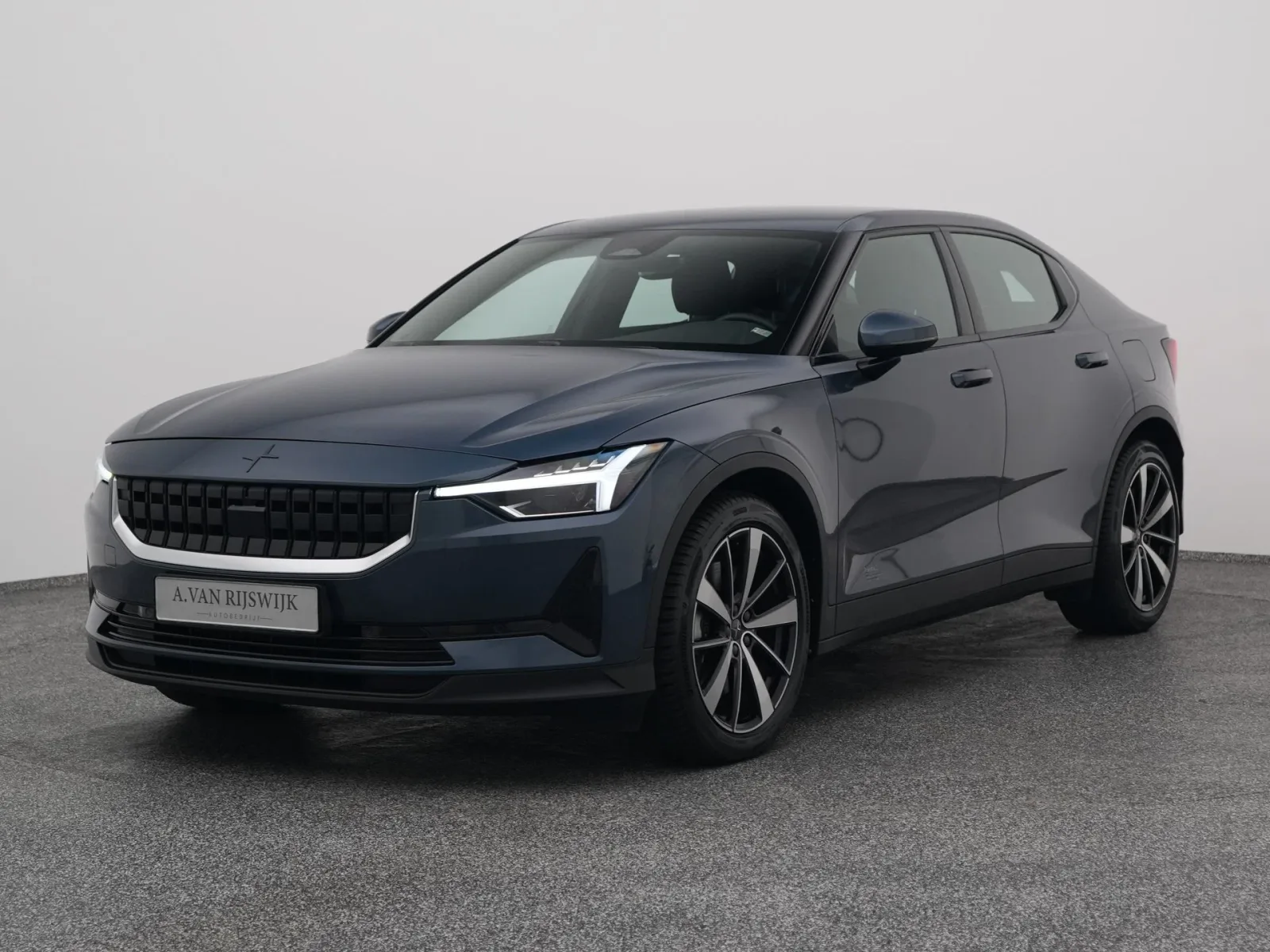 Polestar 2 (2022) — foto 1