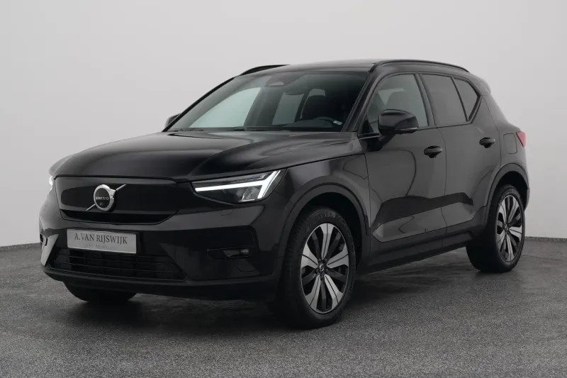 Volvo XC40 (2022)