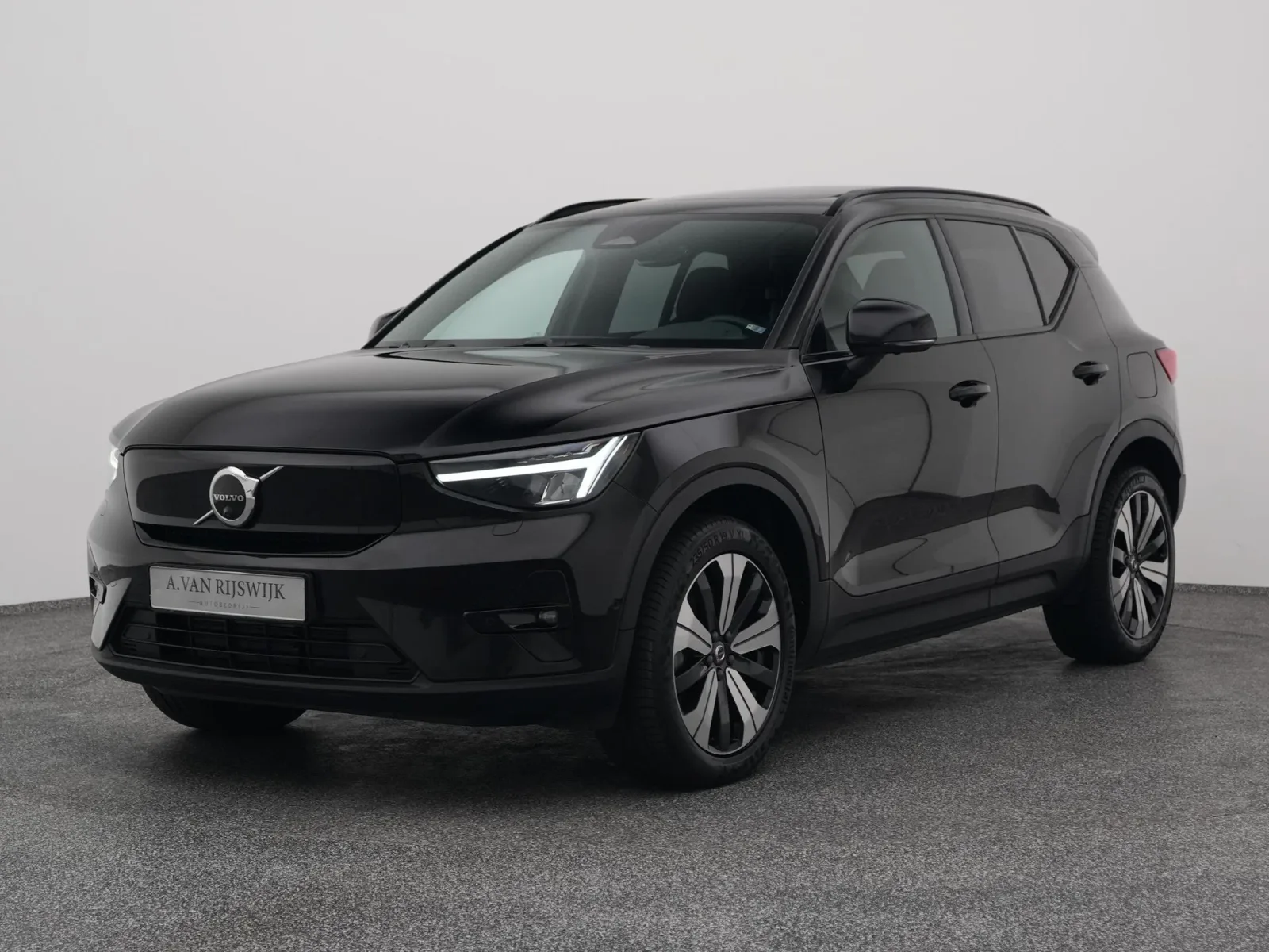Volvo XC40 (2022) — foto 1
