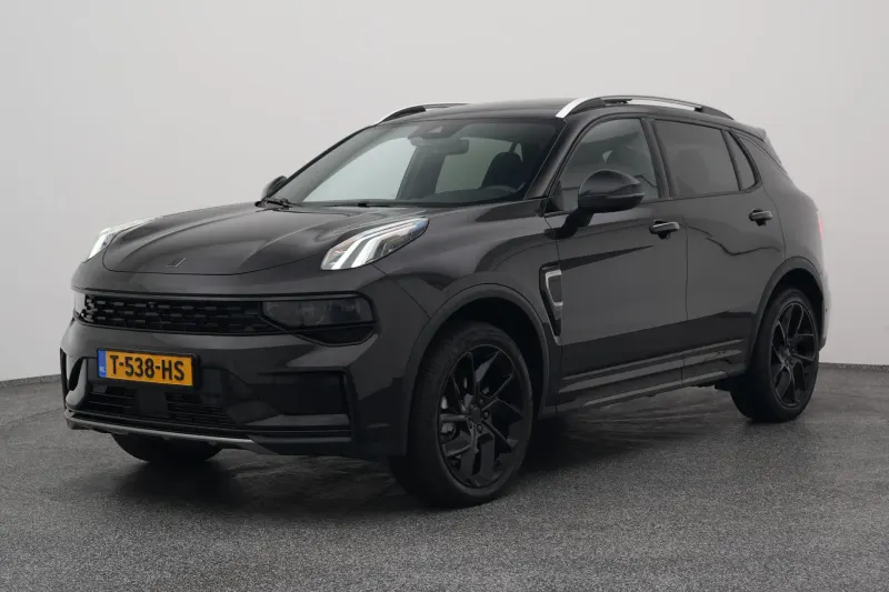 Lynk & Co 01 (2023)