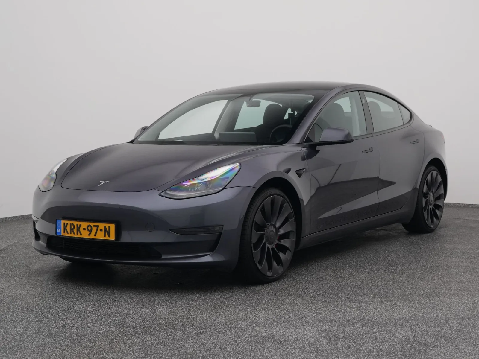 Tesla Model 3 (2023) — foto 1