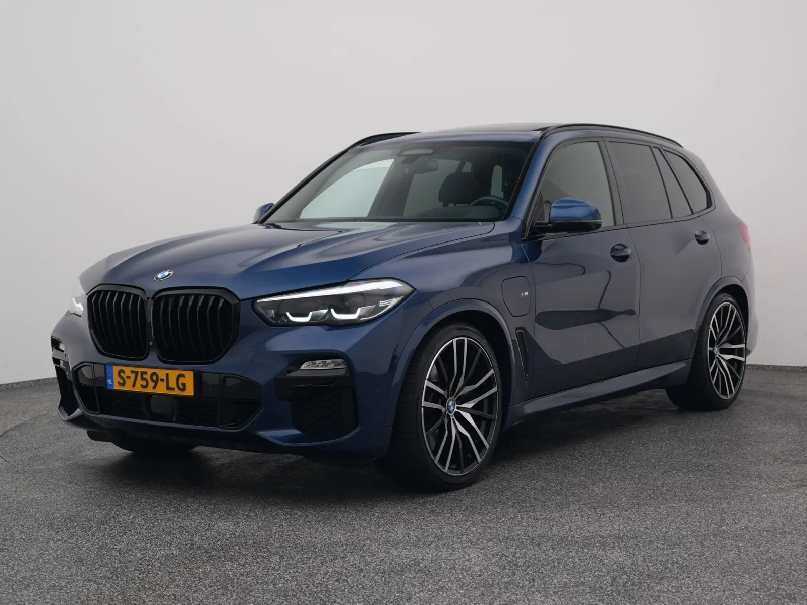 BMW X5 (2020) — foto 1
