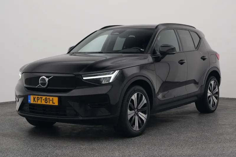 Volvo XC40 (2022)
