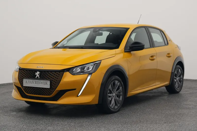 Peugeot e-208 (2023)