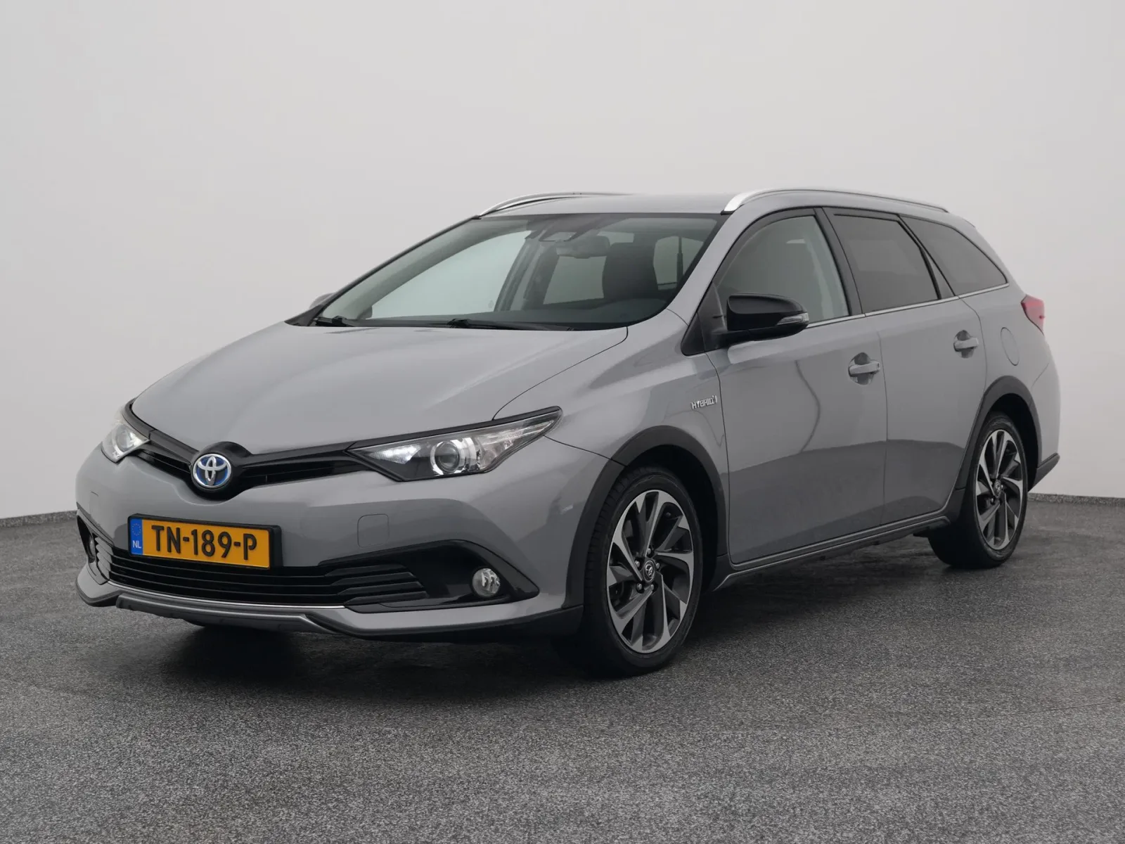 Toyota Auris (2018) — foto 1