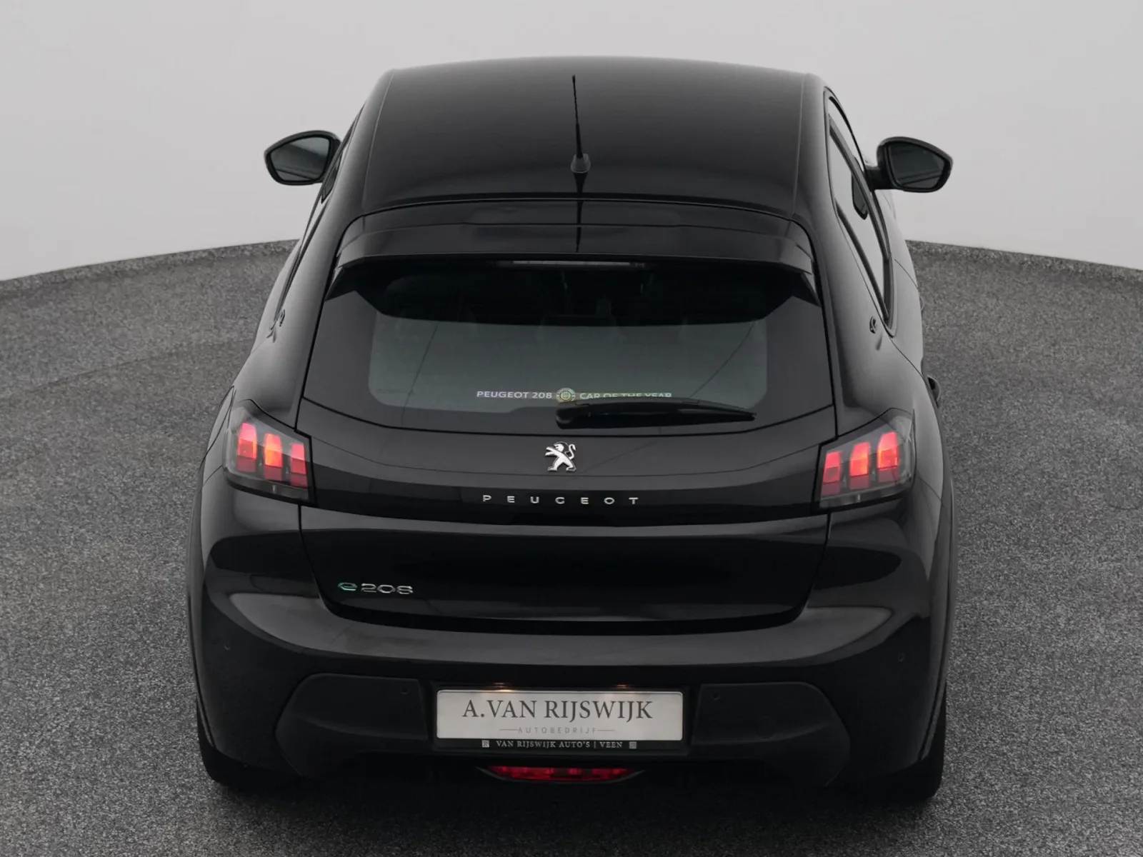 Peugeot e-208 (2021) — foto 1
