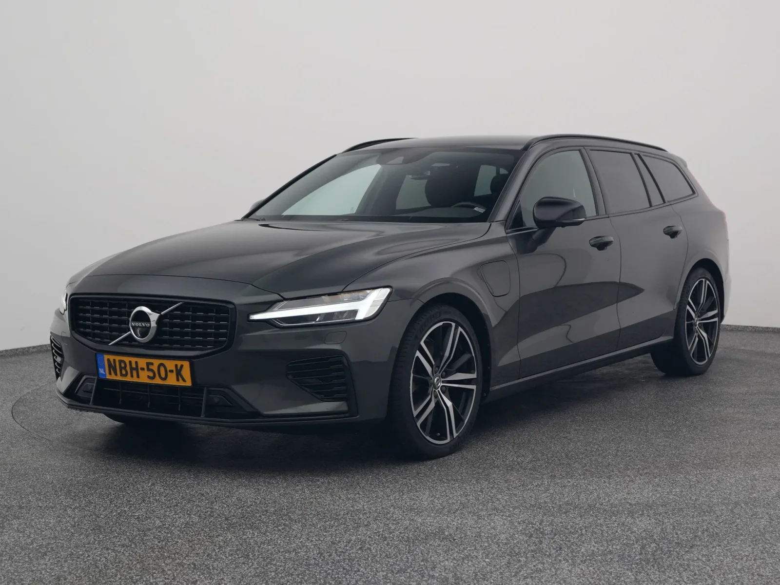 Volvo V60 (2021) — foto 1