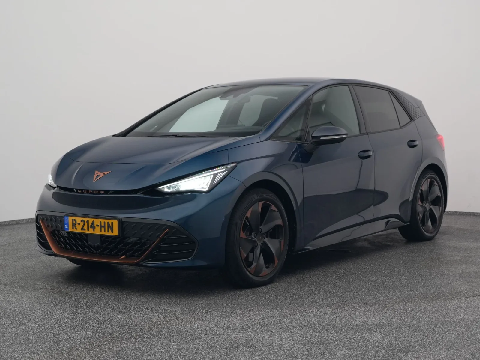 CUPRA Born (2022) — foto 1