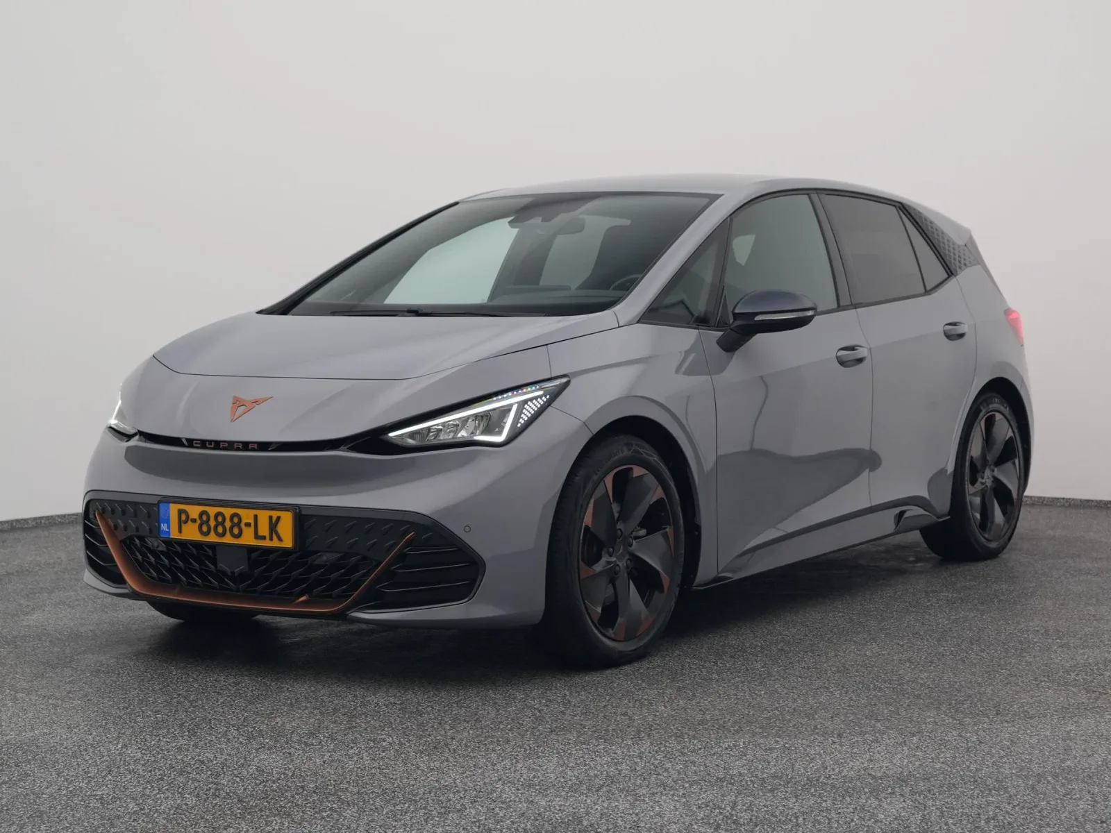 CUPRA Born (2022) — foto 1