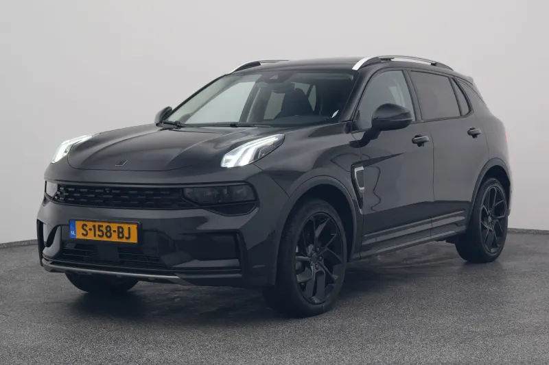 Lynk & Co 01 (2023)