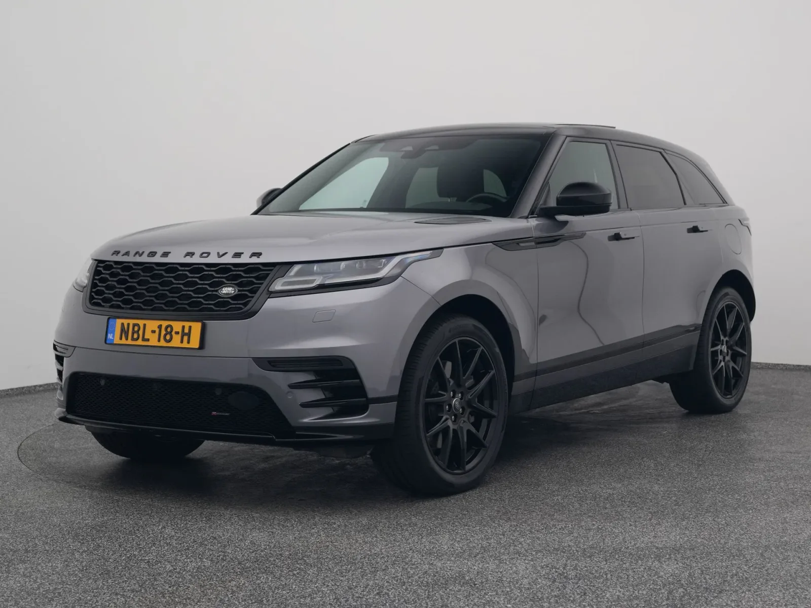 Land Rover Range Rover Velar (2022) — foto 1