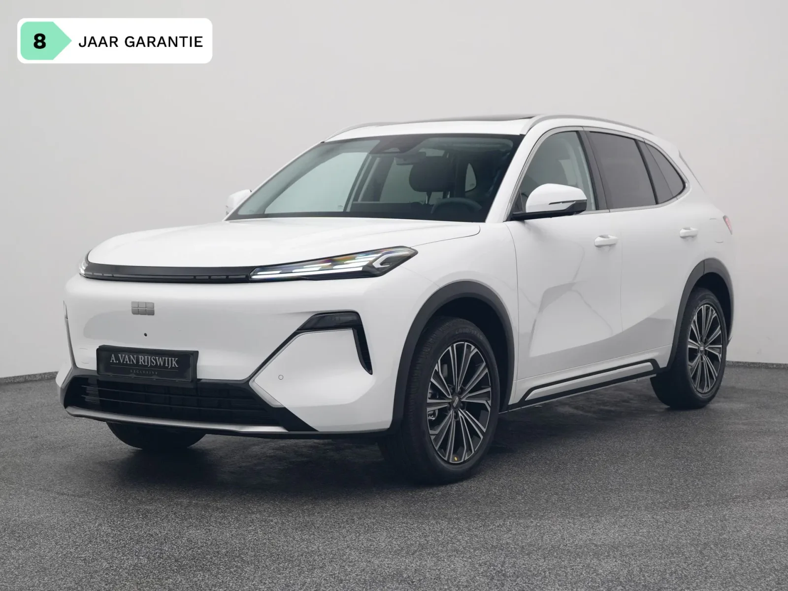 Geely Starray EM-i (2026) — foto 1