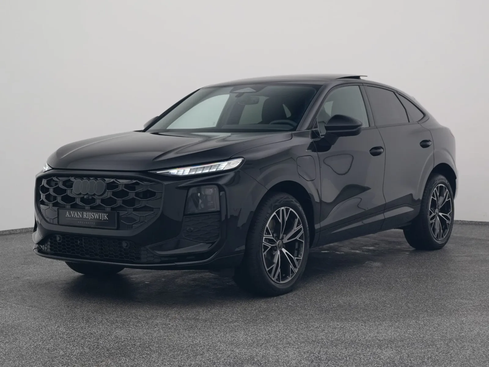 Audi Q3 Sportback (2026) — foto 1