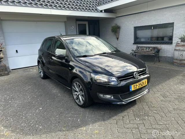Volkswagen Polo (2012) — foto 1