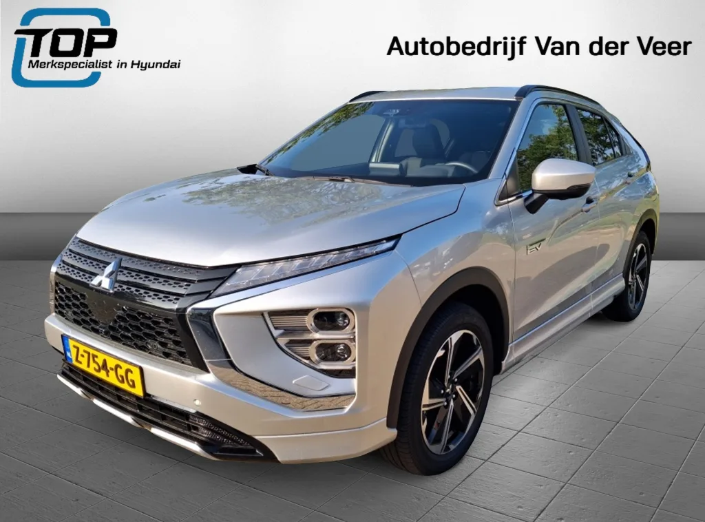 Mitsubishi Eclipse Cross (2024) — foto 1