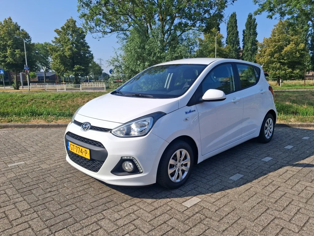 Hyundai i10 (2015) — foto 1