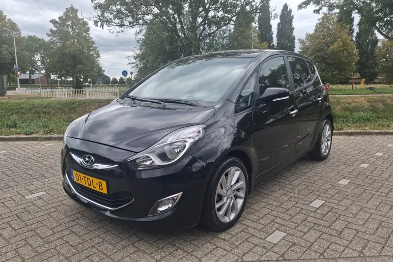 Hyundai ix20 (2012)