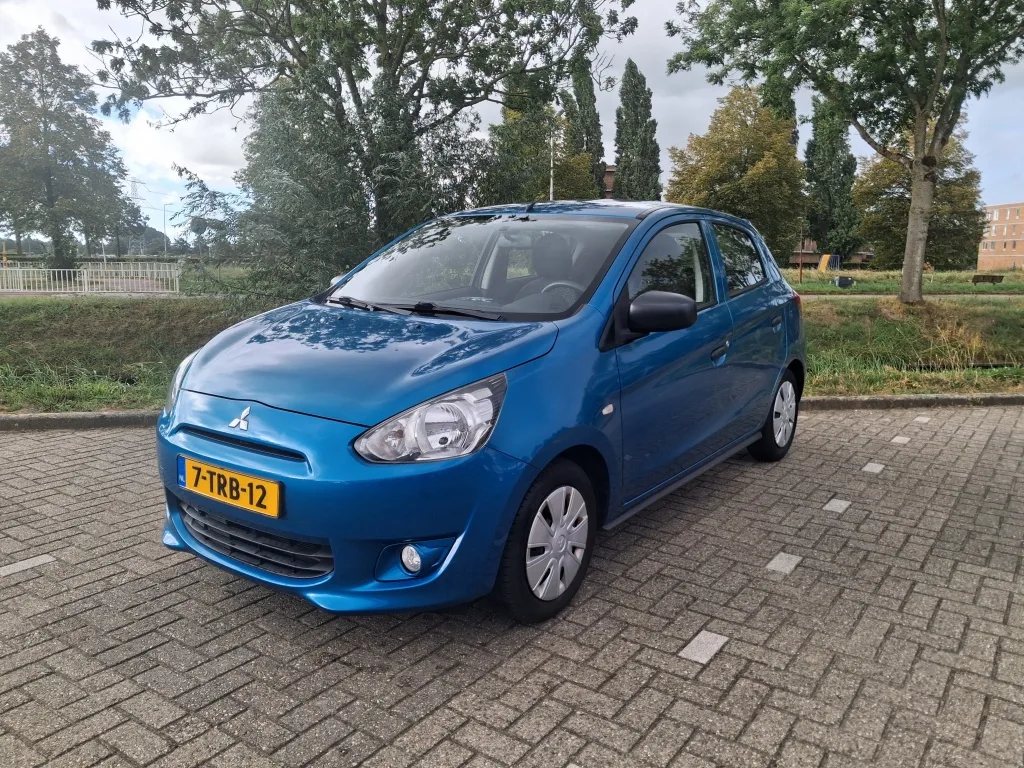 Mitsubishi Space Star (2014) — foto 1