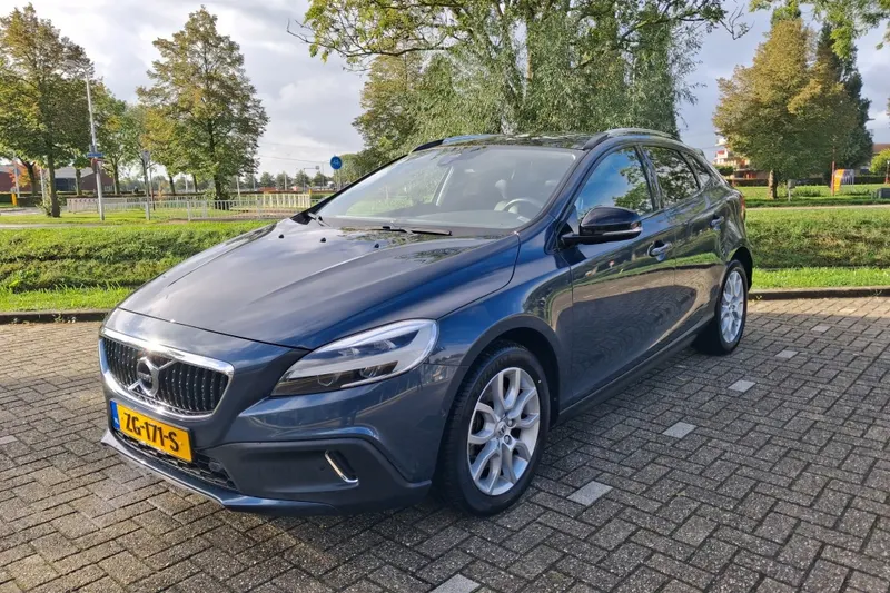 Volvo V40 Cross Country (2019)