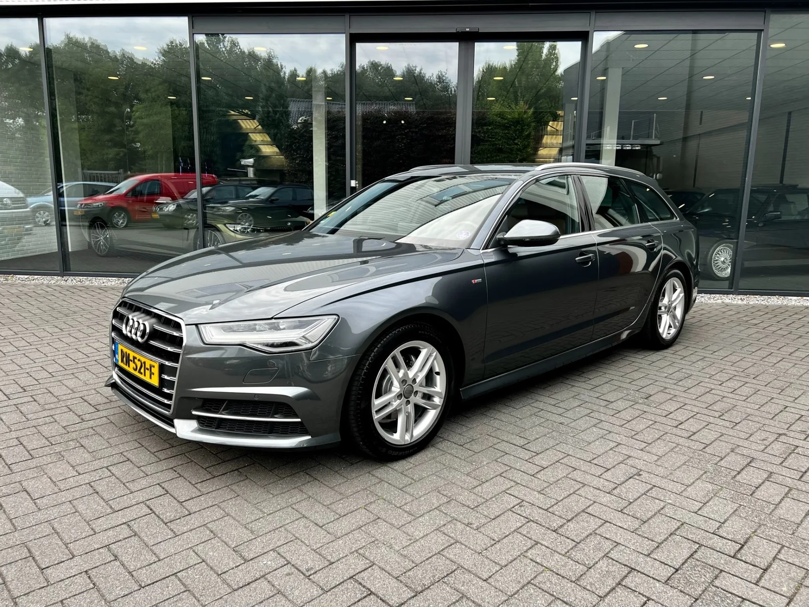 Audi A6 (2018) — foto 1