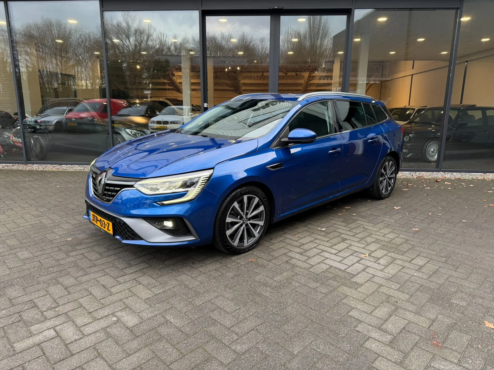 Renault Mégane (2021) — foto 1