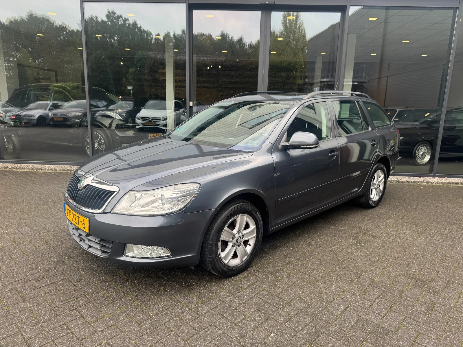 Škoda Octavia (2011) — foto 1