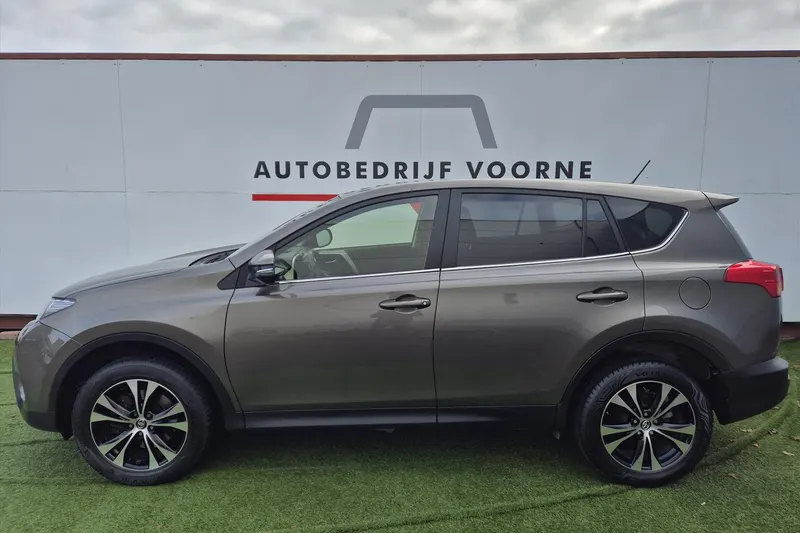Toyota RAV4 (2014)