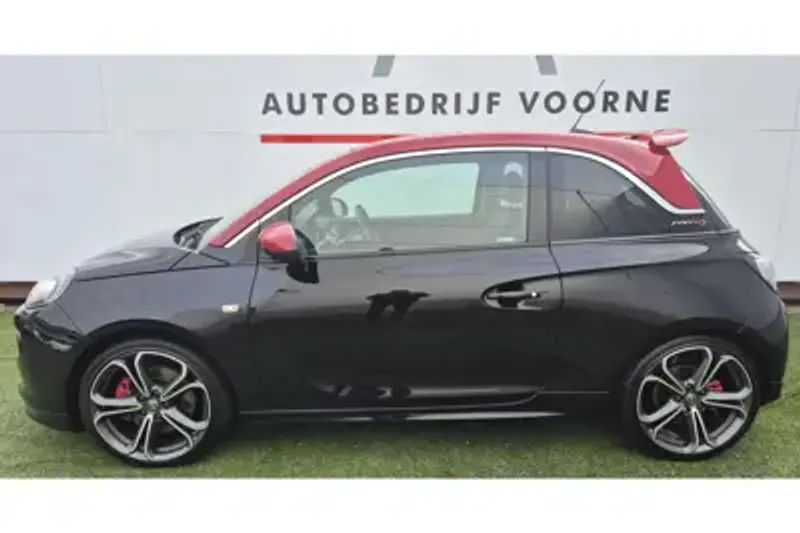 Opel Adam (2017)