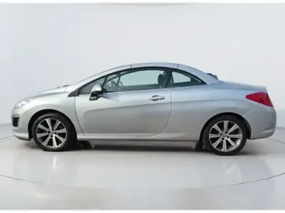 Peugeot 308 (2014) — foto 1