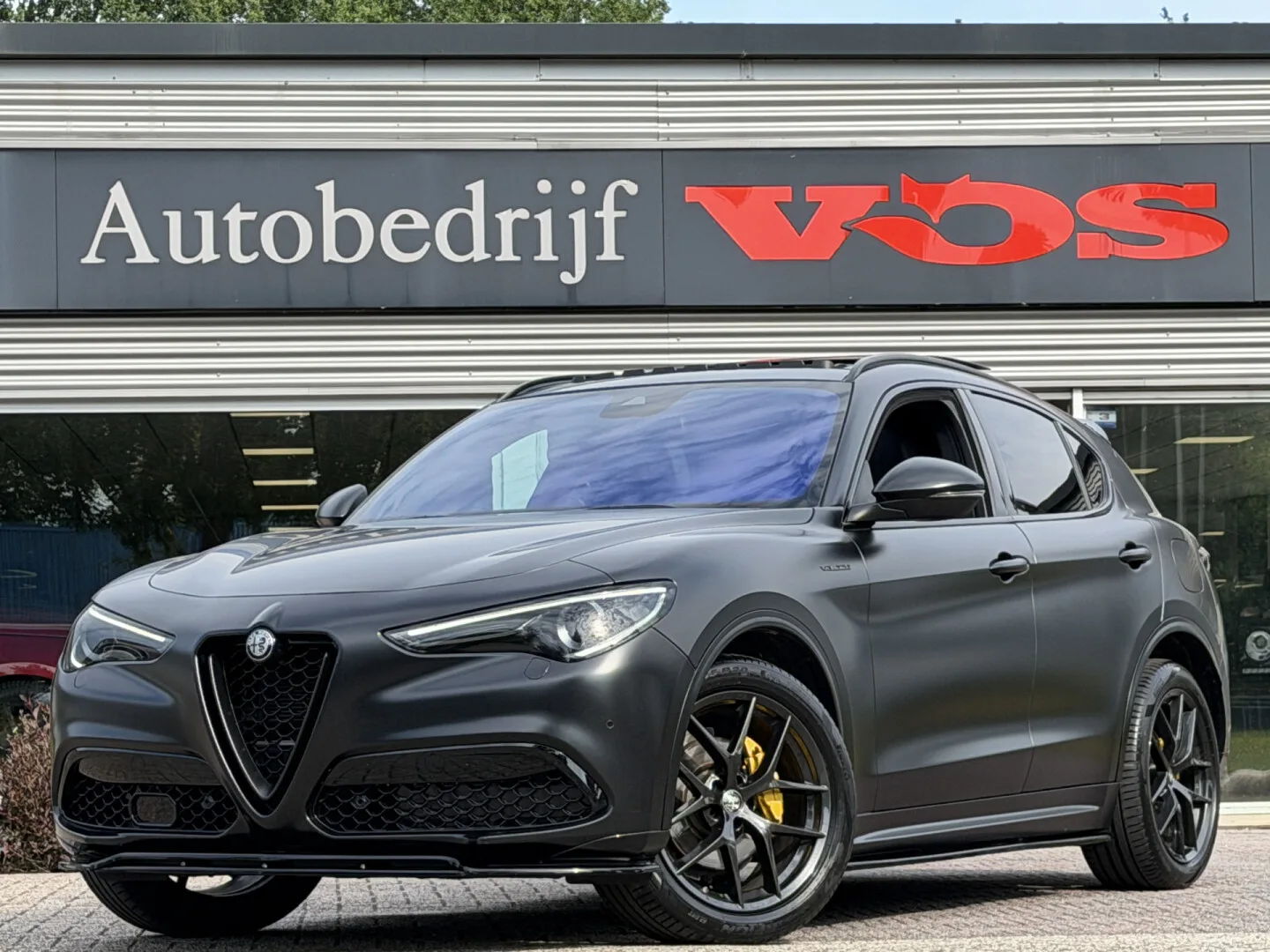 Alfa Romeo Stelvio (2021) — foto 1